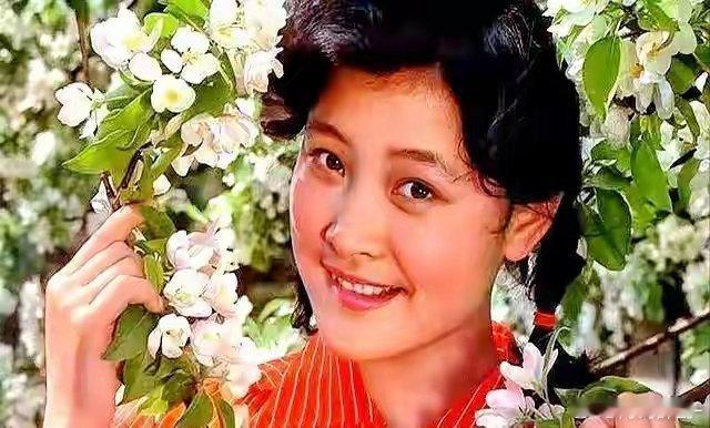 陈冲自曝19岁曾被性侵，亲友至今都不知情，在美生活被校医伤害 