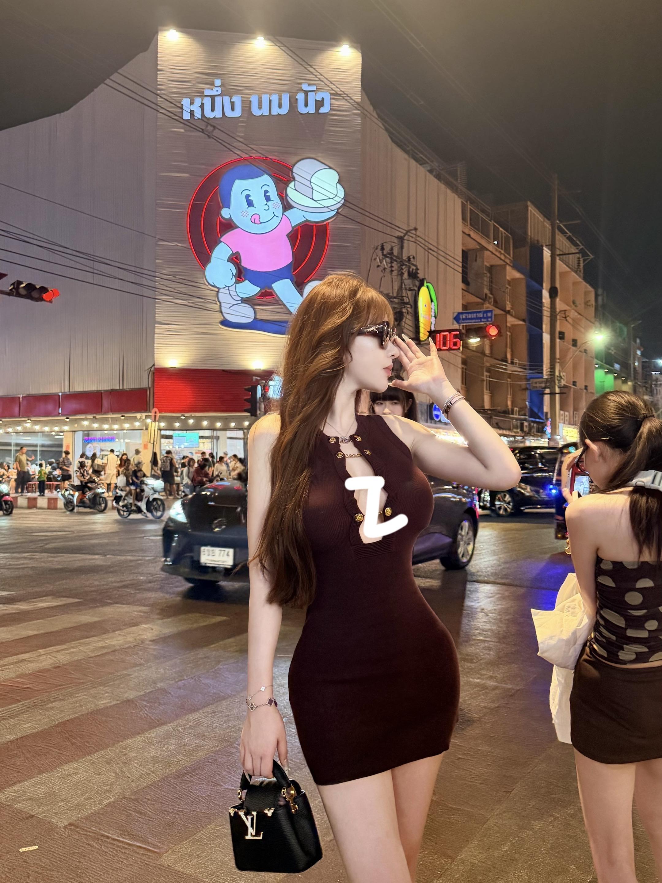不装13的照片姐不拍