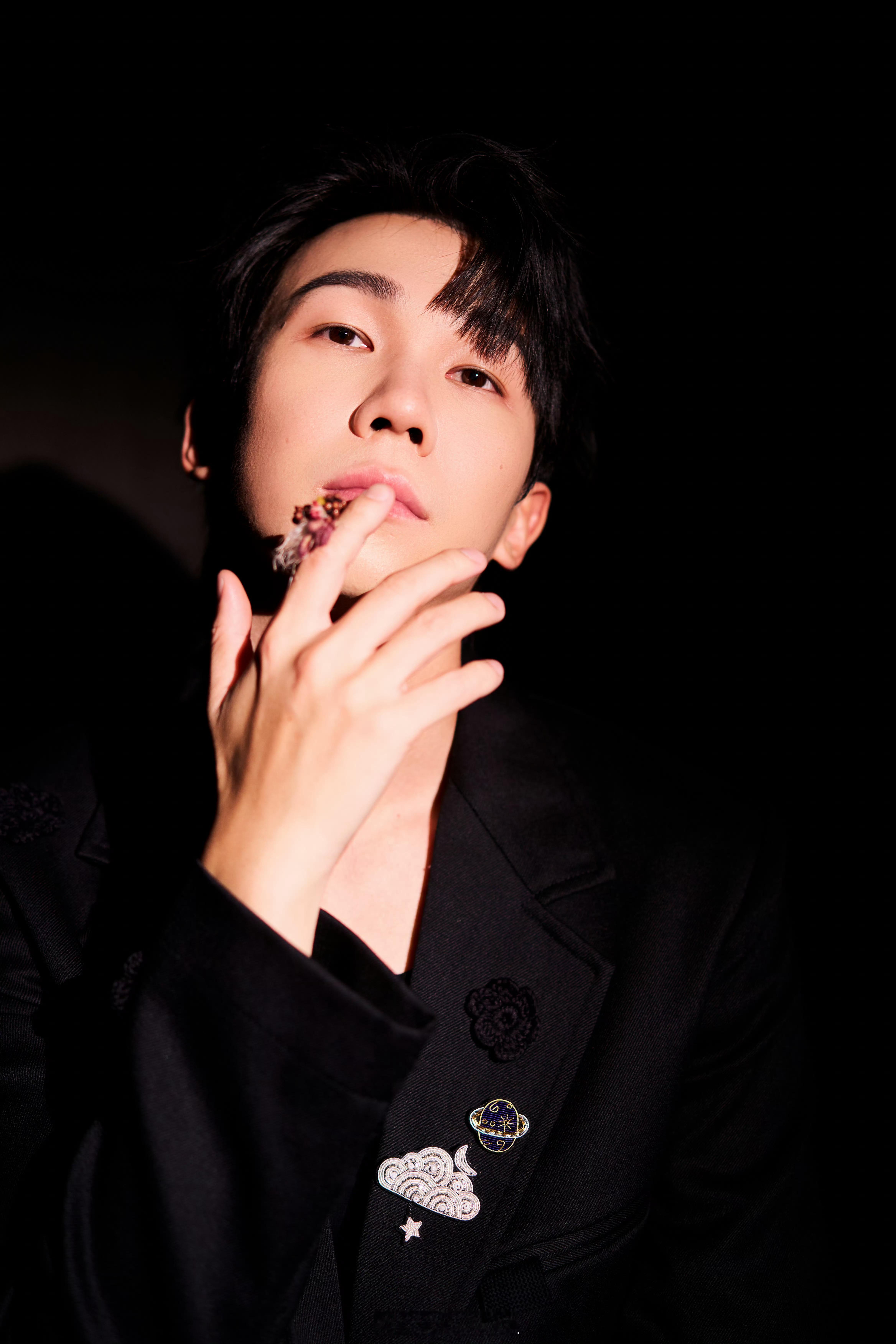 #白举纲后会无期舞台爆发力##白举纲改编后会无期# 白举纲深情演唱《后会无期》，