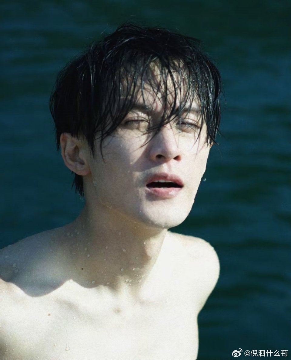 卧槽 这啥表情啊哥哥🥵🥵🥵 