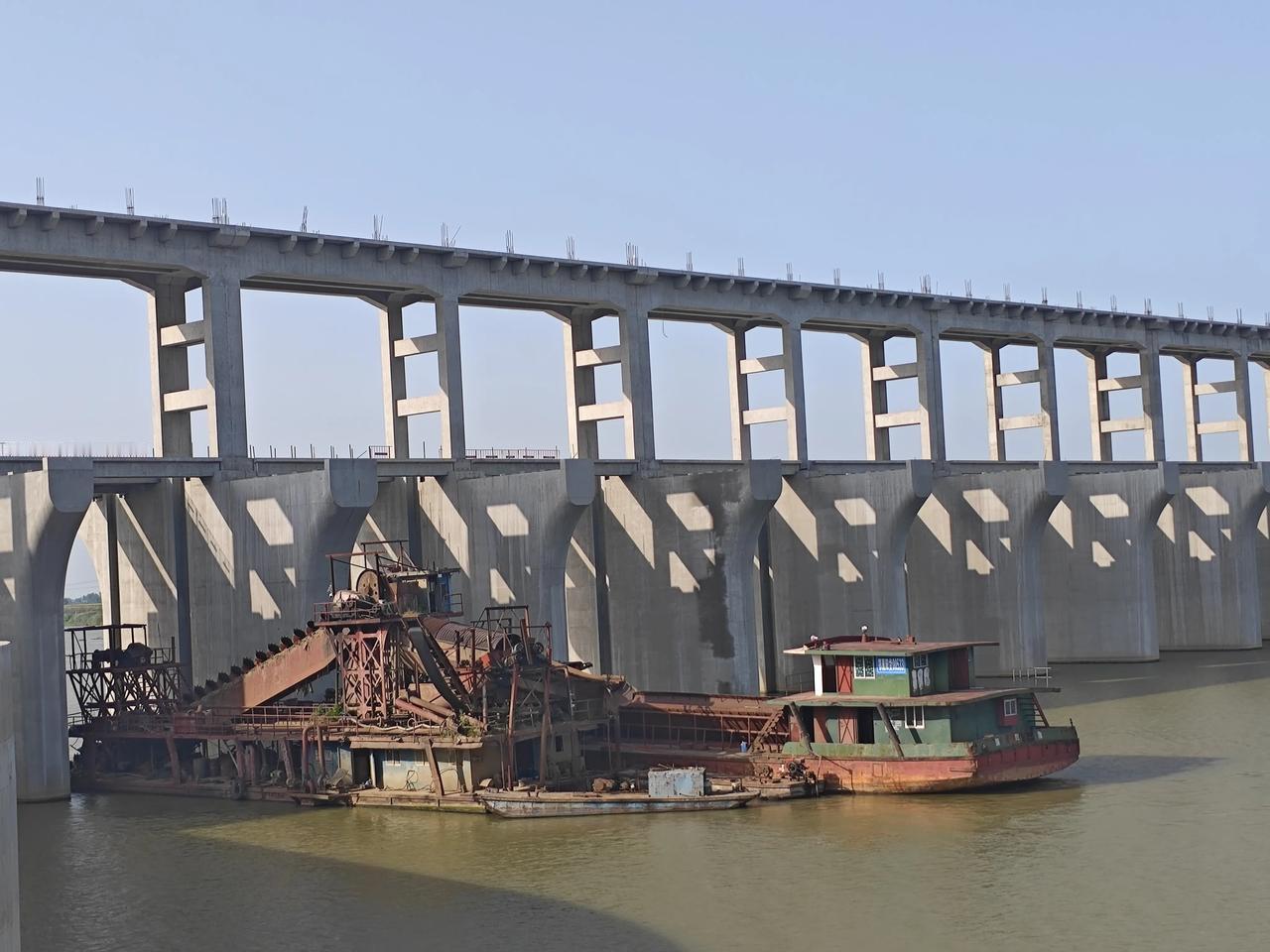 关于湖北第二师范学院，简单来说：这是一所省属公办本科院校，在本科二批招生。不过它