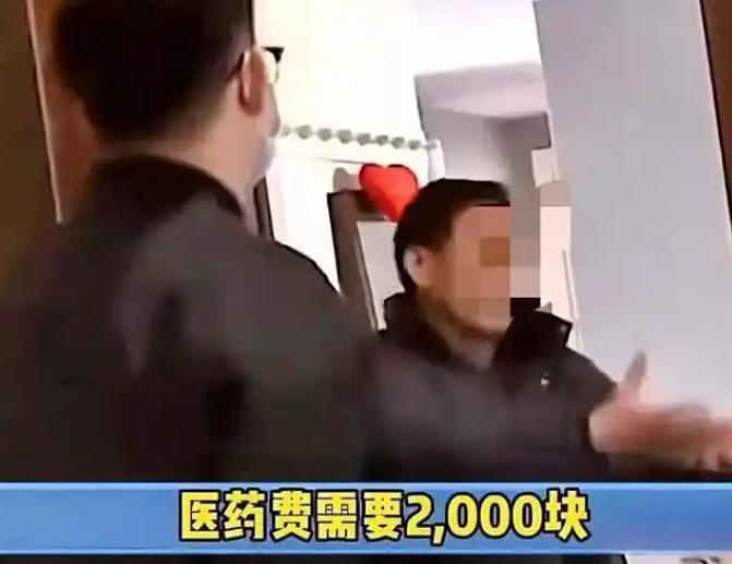 2022年，浙江杭州一男子点外卖经常被偷，十次都能被偷八次，忍无可忍的他点了三个