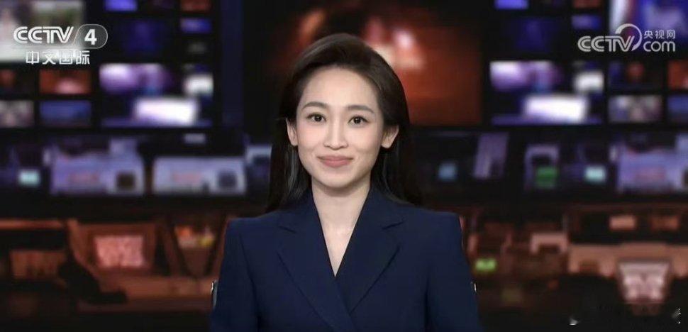 央视迎00后新主播现在真的是00后抗大旗 