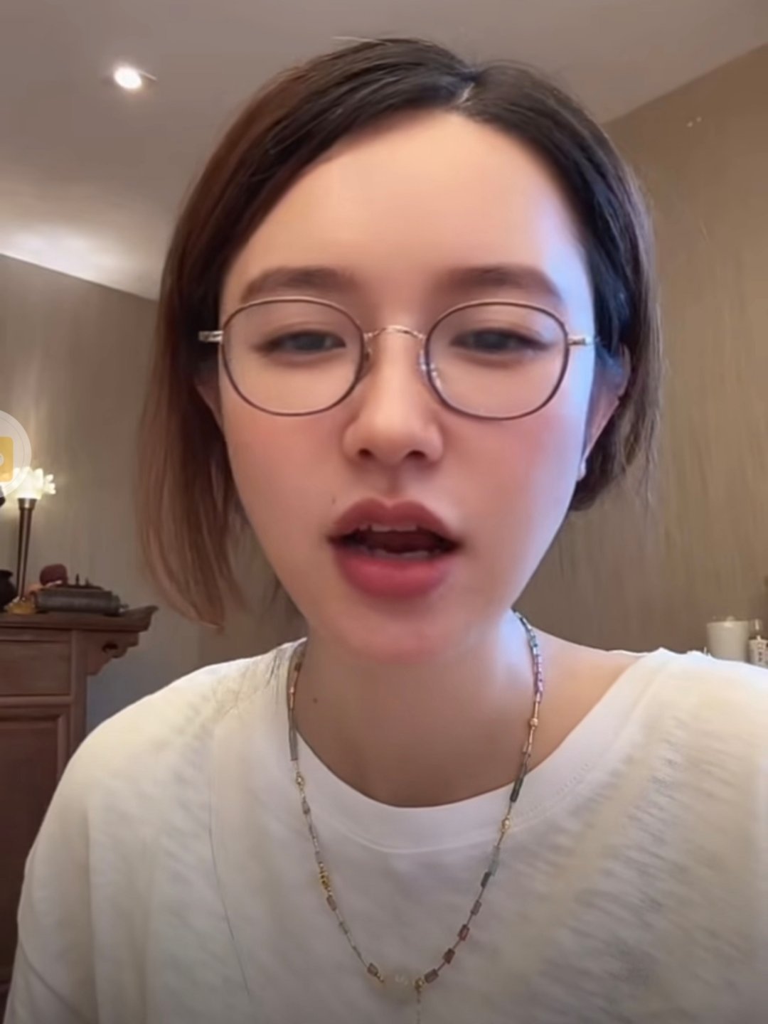 张大奕辟谣做小三 六年前，时任天猫总裁蒋凡的妻子“花花董花花”在微博公开点名张大