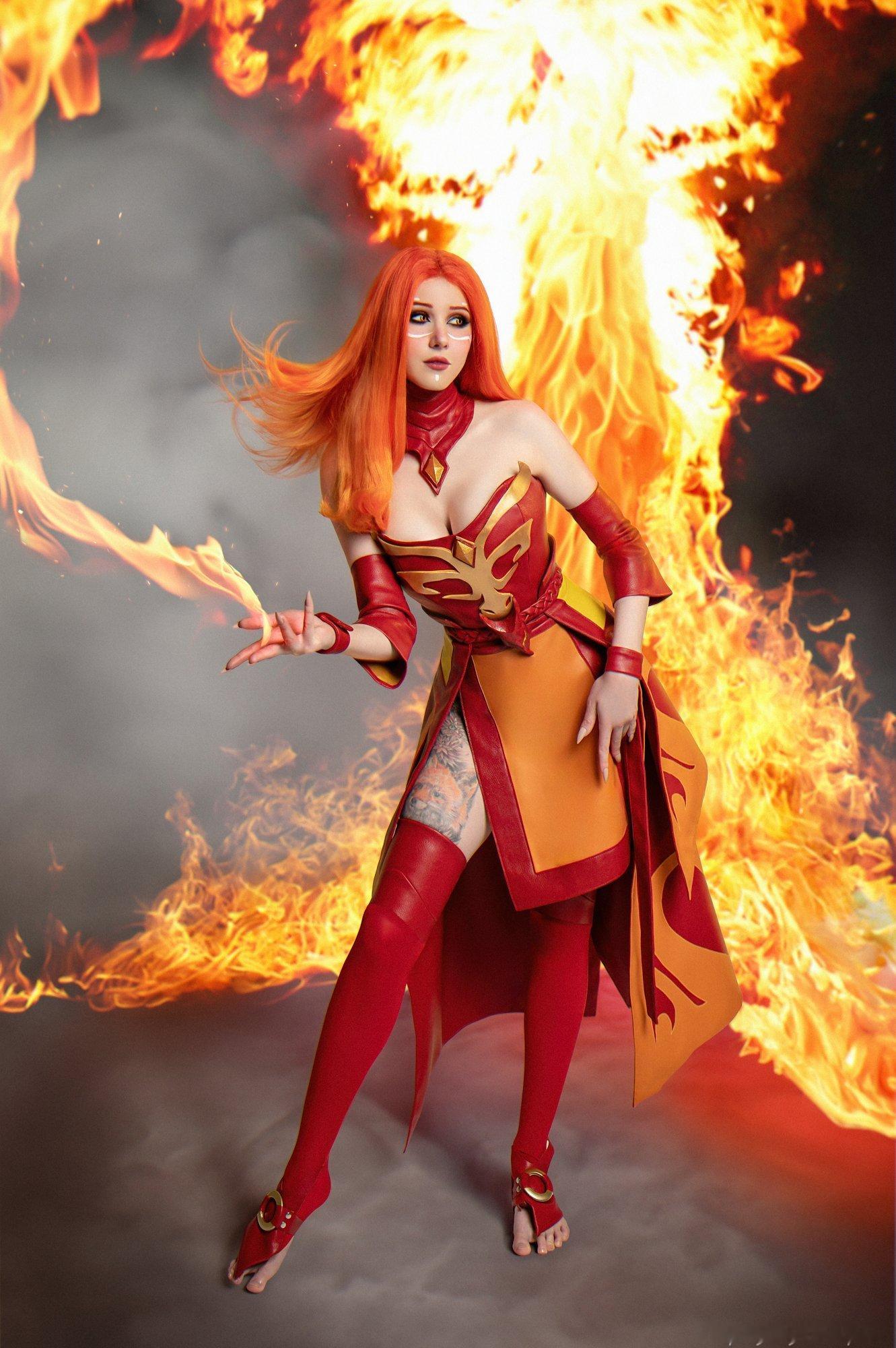 #dota2# 国外粉丝的火女COSPLAY[舔屏]太有那味了[666]#DOT
