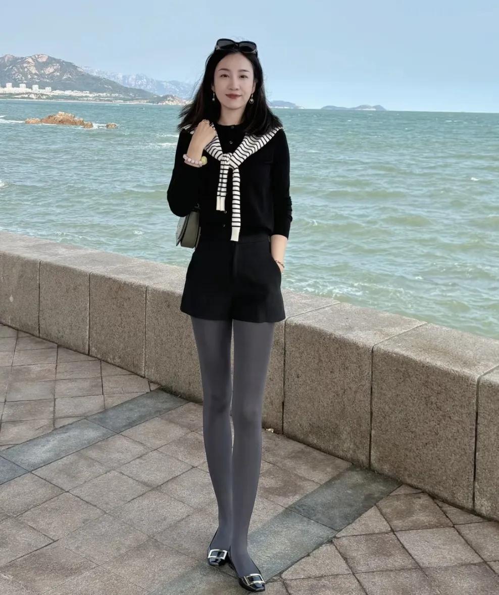 爱喝美式的美力——灰丝真的太美了#窈窕淑女 、# #分享迷人的女士# #美丽佳人