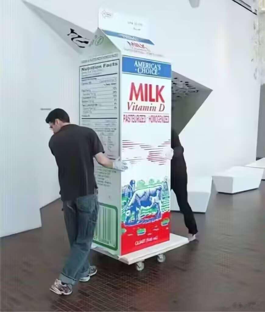 的确是巨乳 