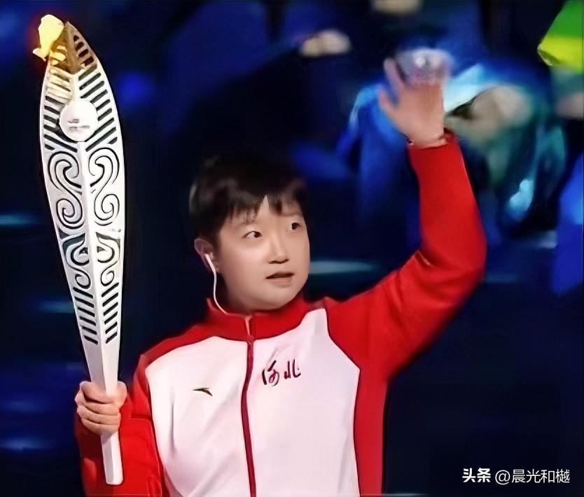 第十七届河北省运动会开幕式，既热爱孙颖莎又保护孙颖莎！

1、组委会深知孙颖莎在