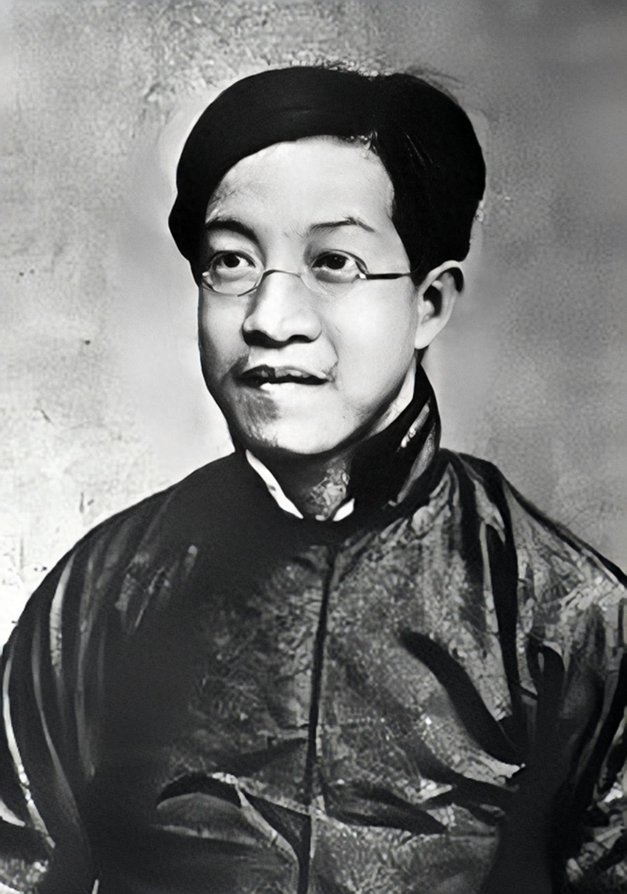 提起民国，大家大多记得上阵杀敌的武将。乱世之中，将士拿血肉守护河山，可还有一类文