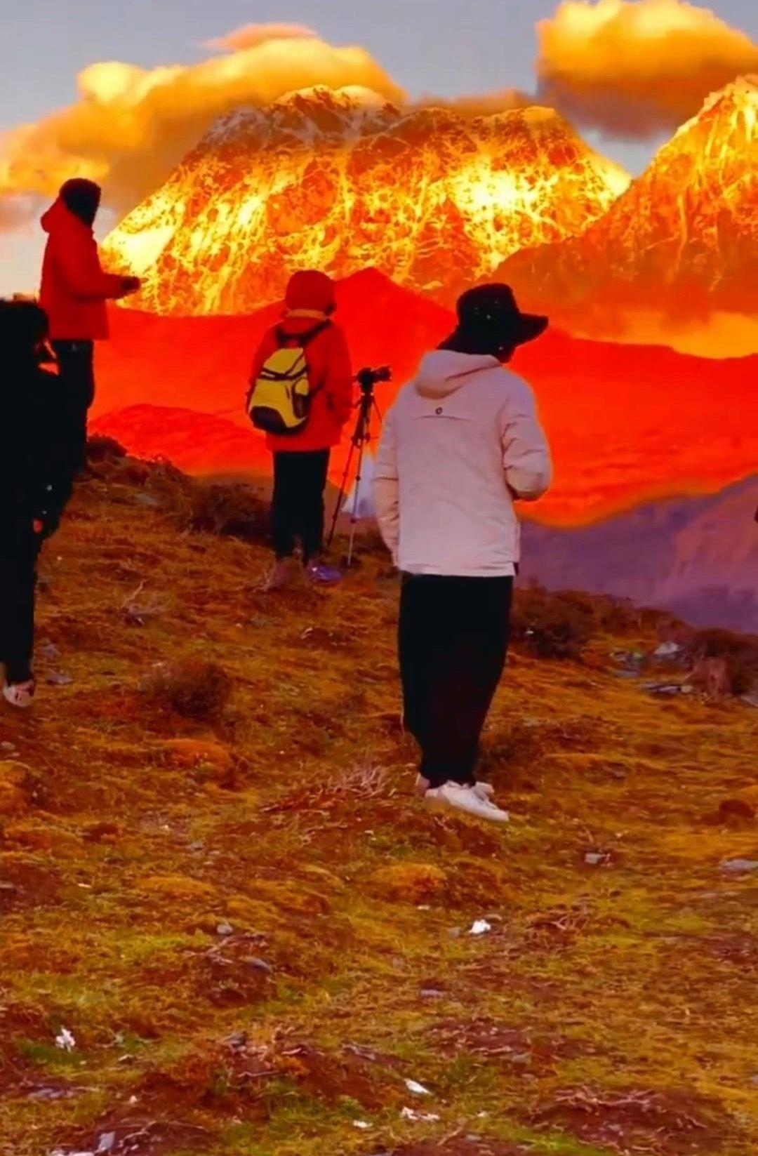 四川甘孜贡嘎雪山日出一刻 看到的人满满的幸运！ 