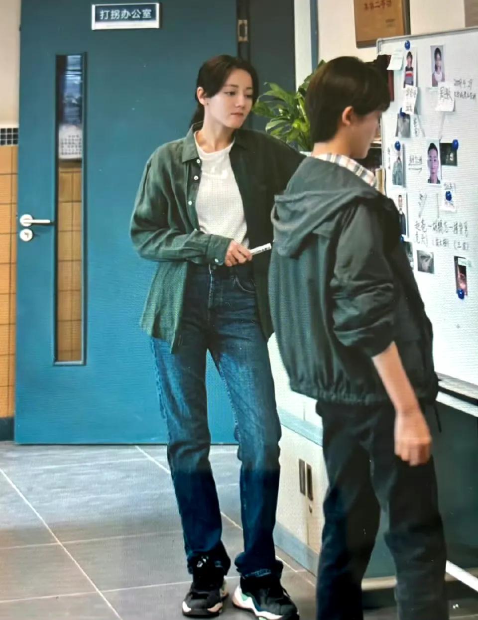 模特的重要性，这衣服也有人要链接。。果然美人穿麻袋都好看。。