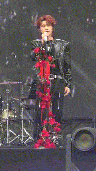 看完音乐节确诊CLIC快门型人格 ATMer的钱全送给音乐节了散场时手机没电关机