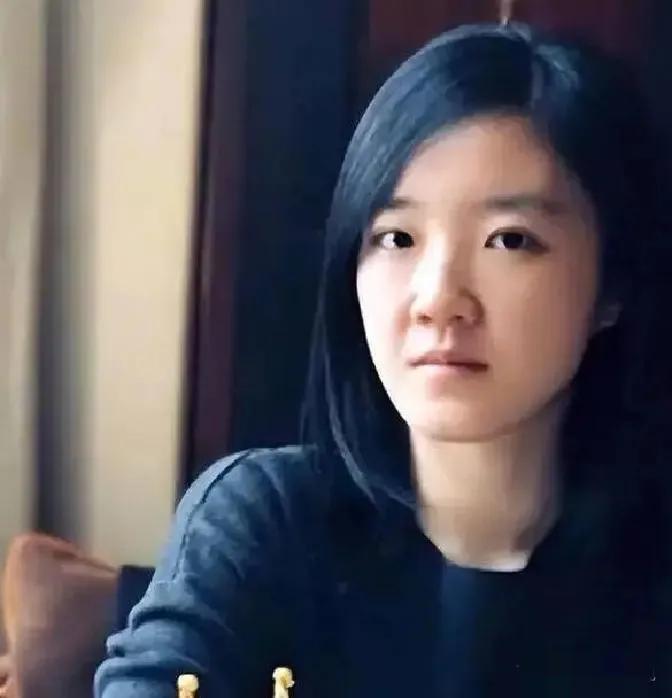 "中国人绝对不会为美国做事！"一位17岁就考上北大的芯片奇才，在30岁时就拥有了