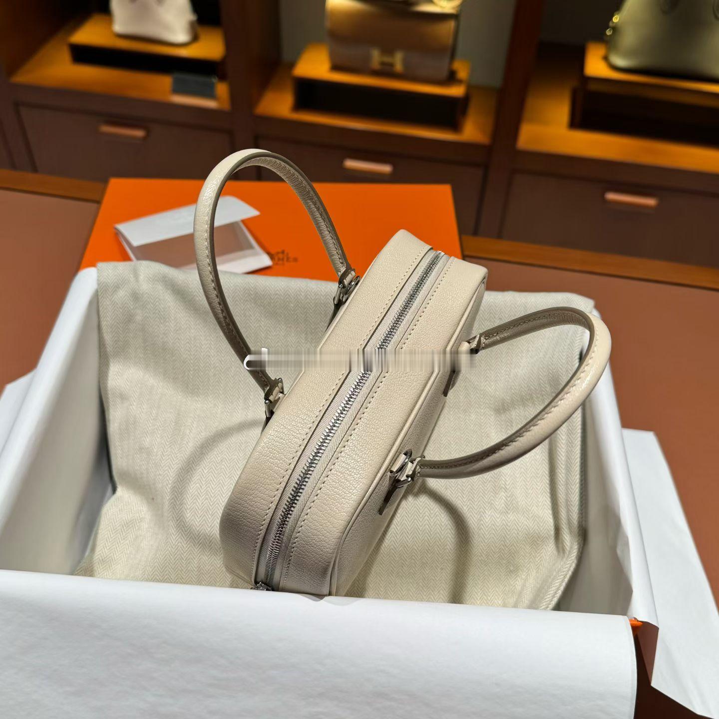 Plume mini二代 山羊皮 奶昔白 银扣爱马仕hermes