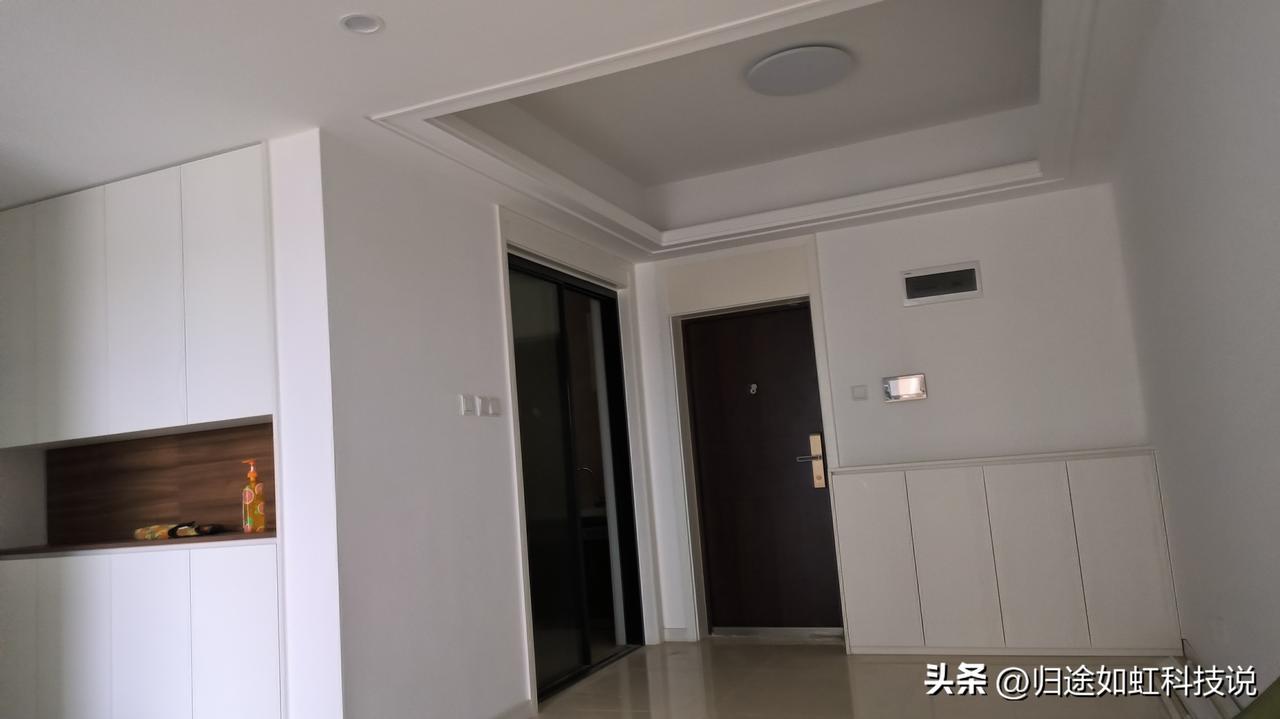 当初在2018年高位买房，如今都亏得心在滴血，折半价都无人问津，身边的你现在怎么