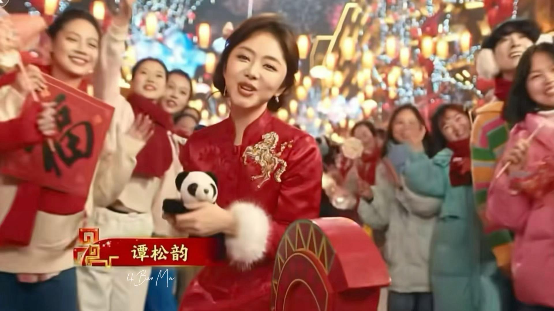 春晚分会场上大分四川宜宾的分会场谭松韵的表演太好看了，不止表演精彩，整体带给我们