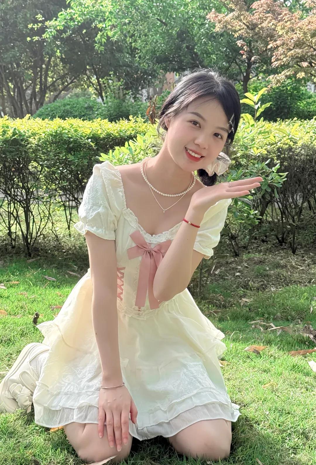 如果 100万和她只能选一个，你选哪个