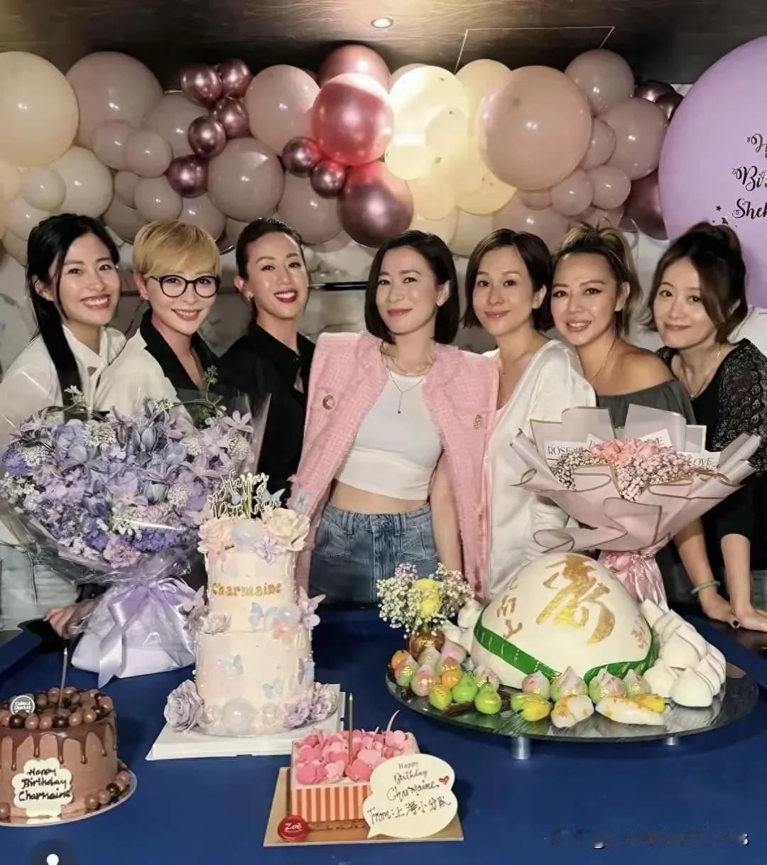 香港TVB七魔女合体出游！


TVB七魔女是一代人的回忆，而七魔女合体出游也是