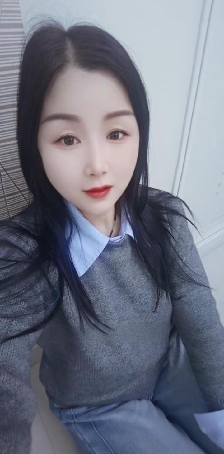 画个妆美个颜，谁还不是美女。😄