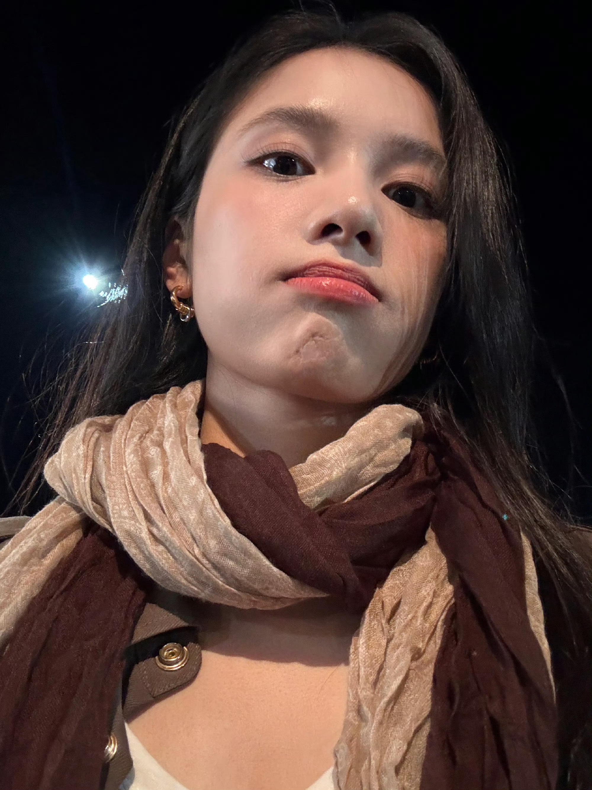 张婧仪发了8张与宋威龙合照苗靖我好舍不得你