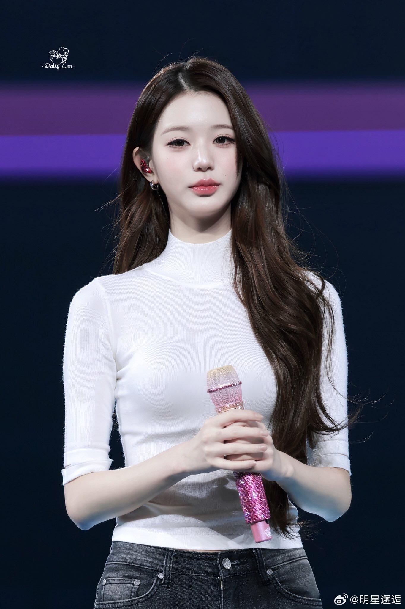 御姐身材萌妹脸，好喜欢张元英这套造型 