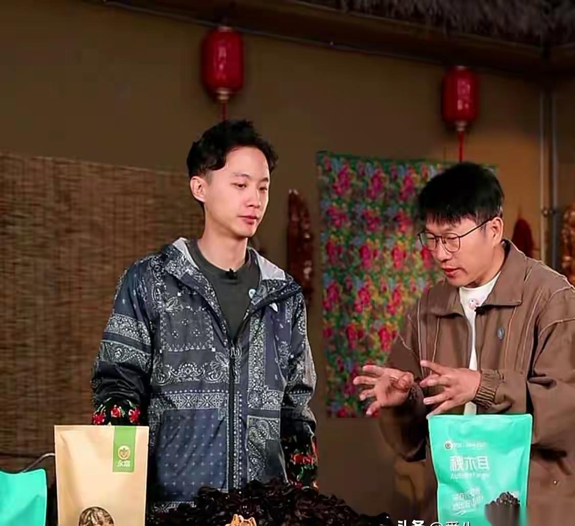 总羡慕别人直播带货挣钱！
刷到美丽明天直播间近况的人，大多默默收起了羡慕的心思。