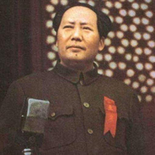 谭政谈完话正要离去，毛主席突然叫住他：你能算出“毛泽东”这姓名共多少笔画吗？
1