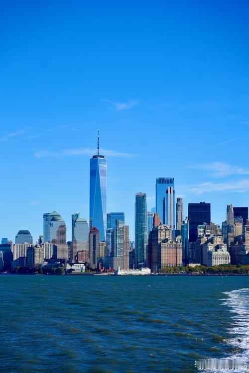 很正常，美国是个持枪械自由的国家，每年发生的枪击案不胜枚举，针对高级官员的枪击不