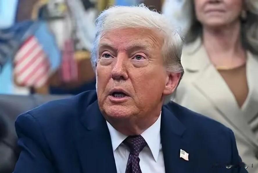 特朗普又改口了，称“并未认真考虑”向乌克兰提供“战斧”巡航导弹。央视报道，11月