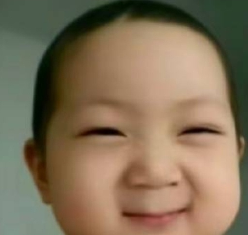 去年这时候我们在冲金三，今年要冲钻一了，明年我们不会冲钻二吧？ 接宋雨琦大涨粉嘻