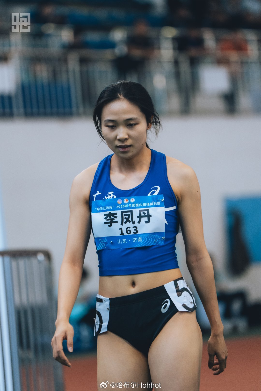 李凤丹54秒83夺得女子400米决赛冠军田径说一哈你不知道的田径故事田径