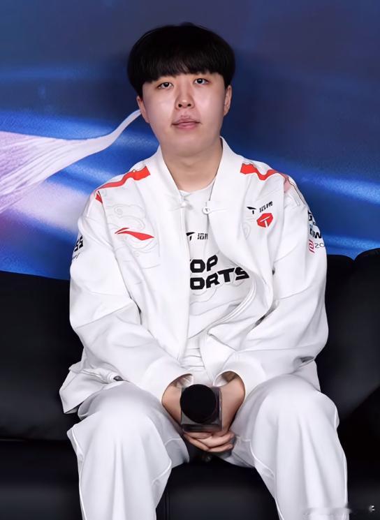 navi好齐的刘海~TES对战WBG竞技游戏TOP_ESPORTS[超话] ​​