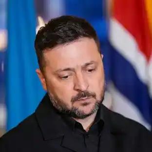 乌克兰之所以能够走到今天，罪魁祸首不是北约，不是欧盟，更不是美国与俄罗斯，说白了