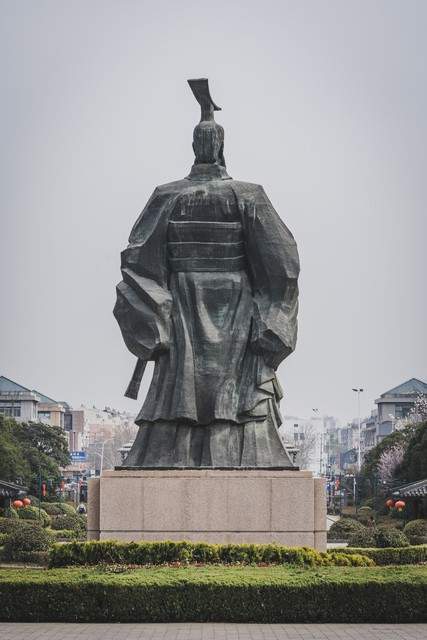 年轻时讨厌刘邦，长大后才发现他才是真正的高手