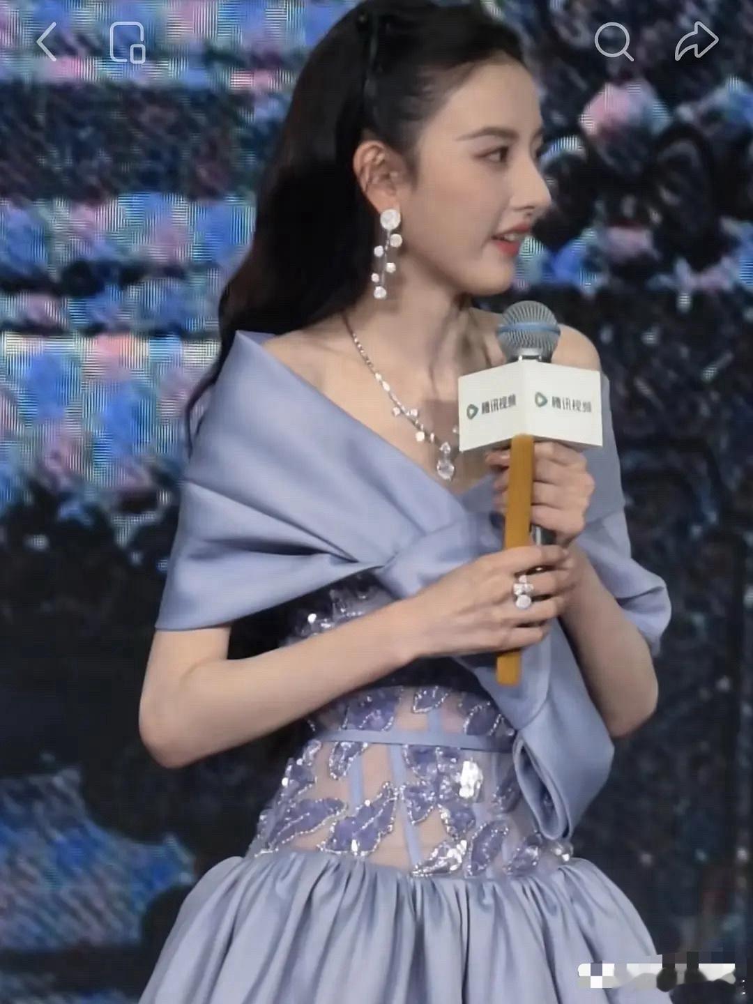 宋祖儿瘦的这个手臂好吓人啊，她还健康吗？ 