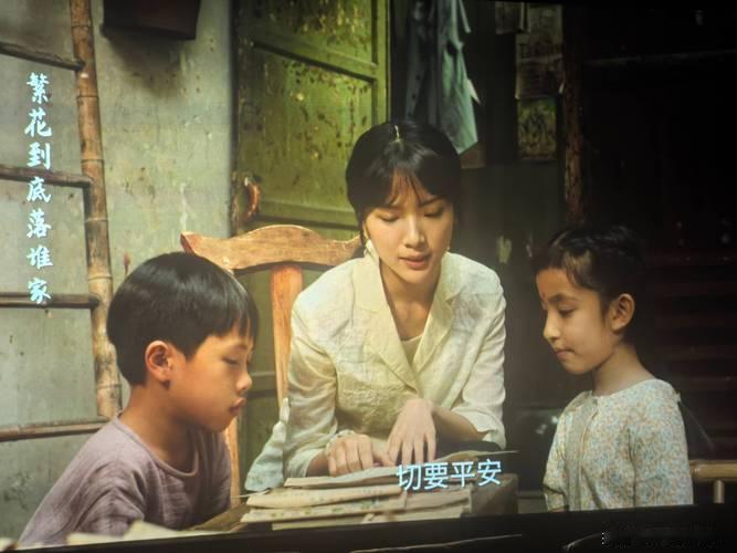 终于不靠抹黑自己也能让电影红遍世界

《哪吒》、《给阿嬷的情书》、刀郎的歌让世界