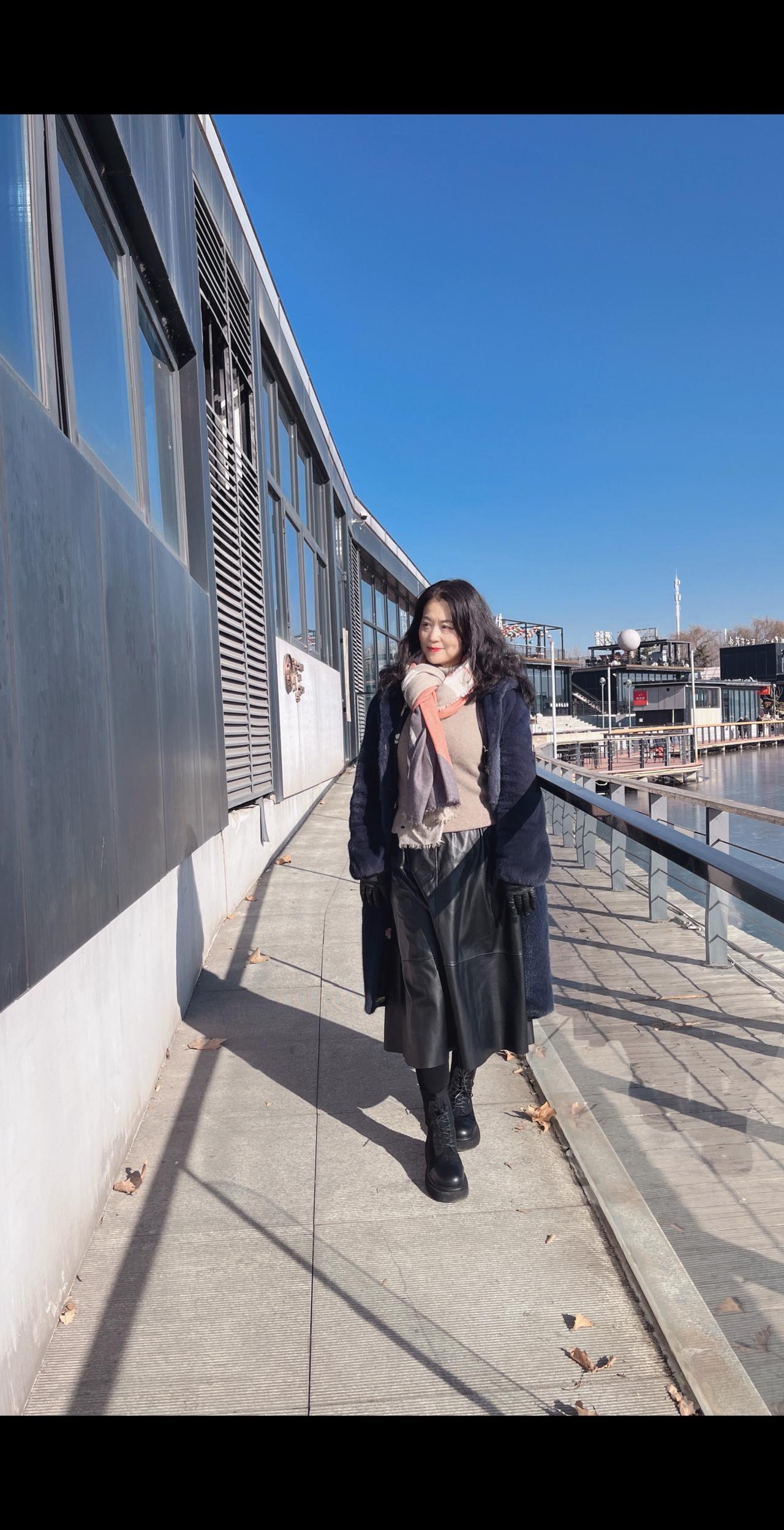 其实快乐本来就很简单，只是我们总被人际关系里的琐事牵着走，忘了自己真正想要的是什