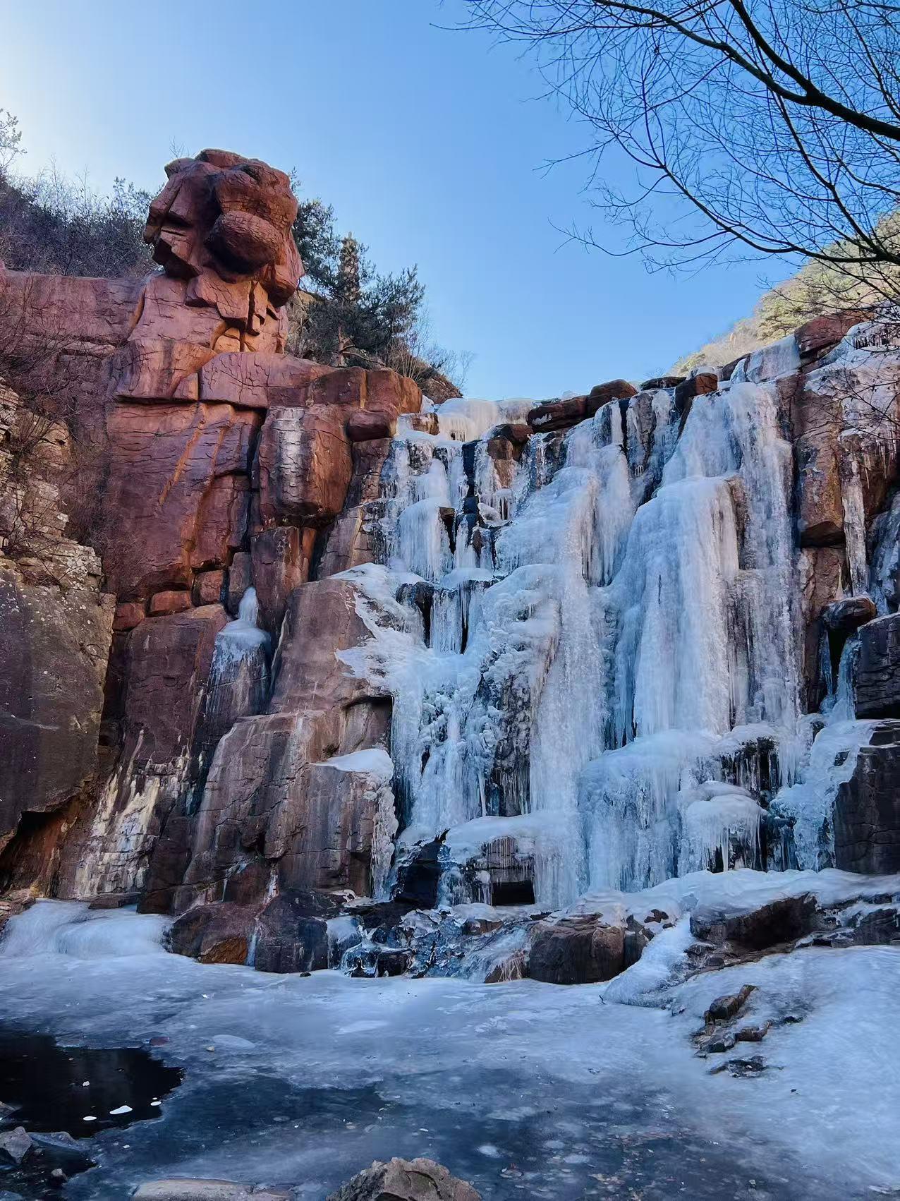 那些打不倒我们的，终将使我们变得更强大[赞][赞][赞]