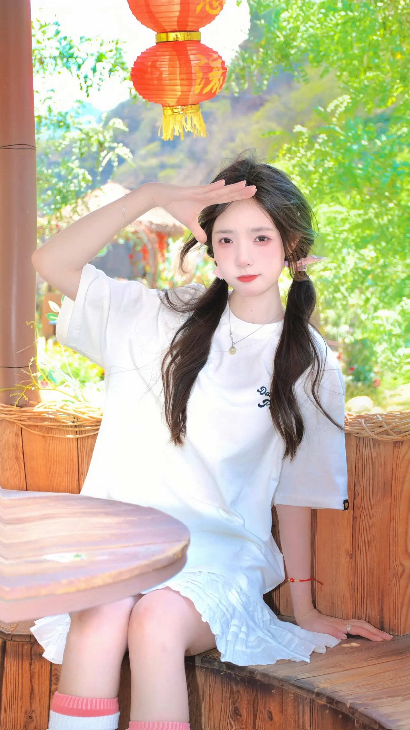 每个人都同时拥有强大和软弱 颤抖的脚和前进的脚