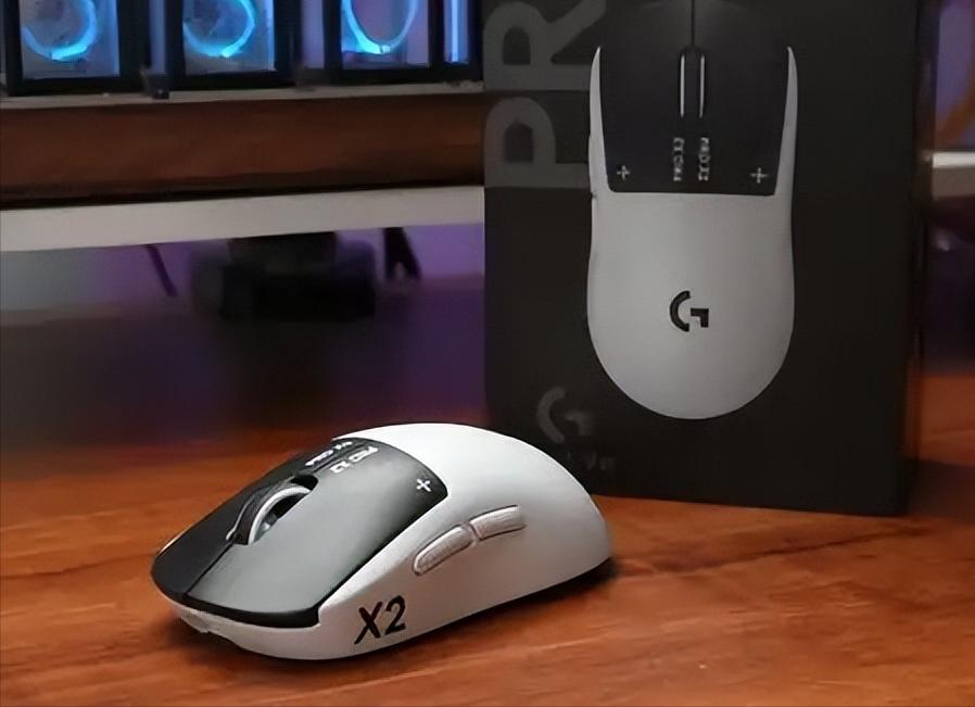 [月亮]一个靠中国市场喂大、赚得盆满钵满的外资品牌，竟然敢公开辱骂中国消费者是“