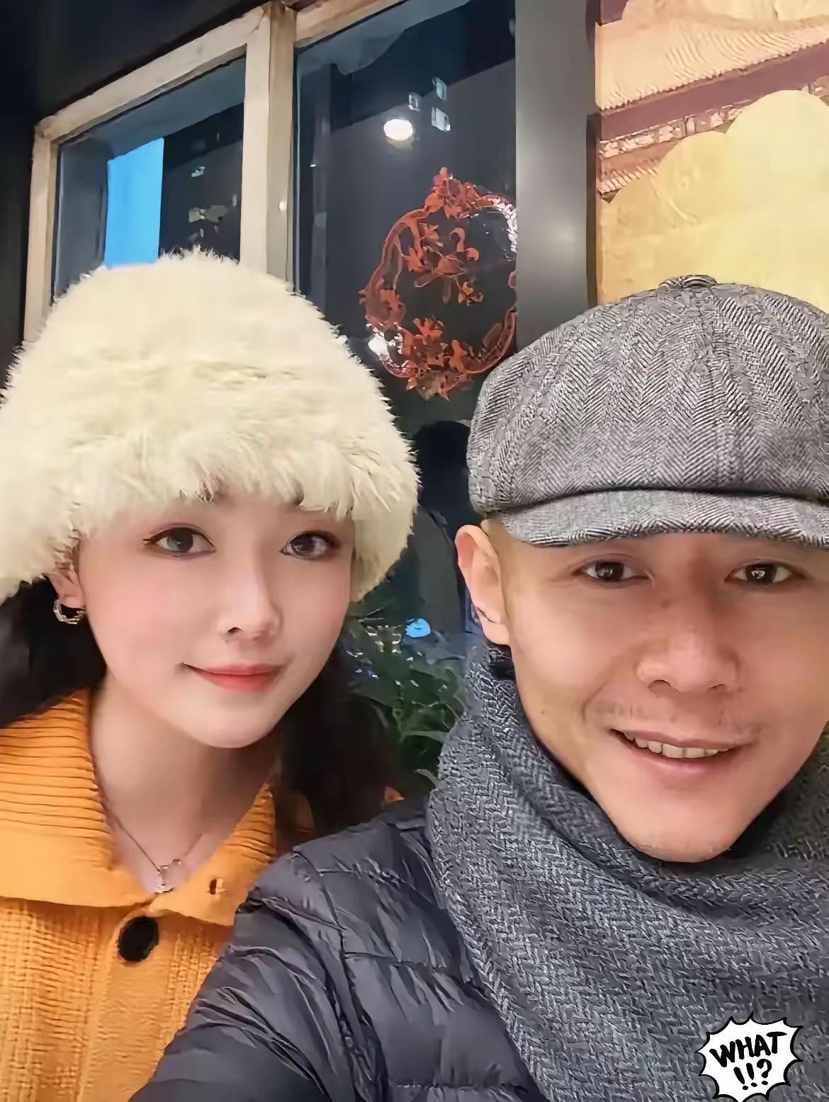 造谣者们写这是大冰的女友，不少人信了，真是可笑。大冰和粉丝合个影也会被造谣。让谣