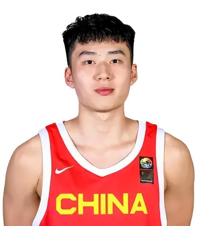 希望山东男篮的管理层和邱彪休赛期多看看NBA，尤其是西部决赛雷霆对马刺，平均年龄