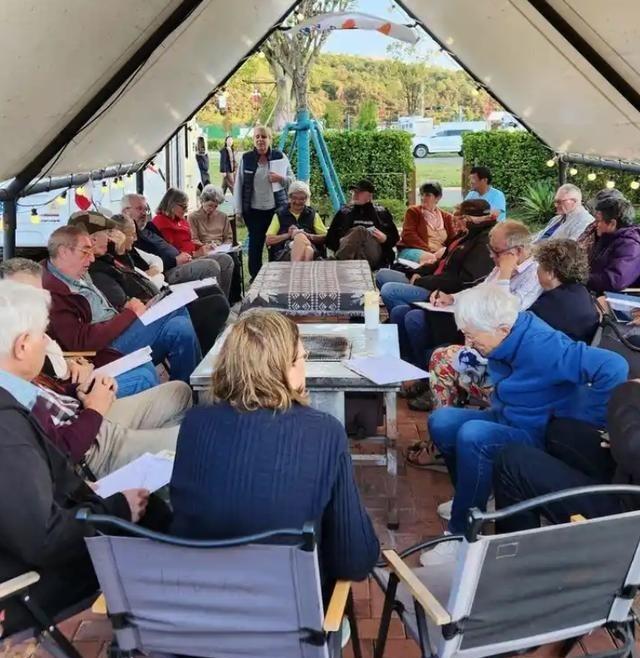 为啥欧洲的老人很少卧病在床、浑身插满管子过完最后日子？有在德国待过的华人说，欧洲