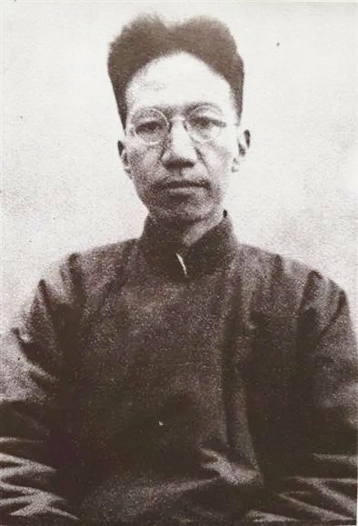 这几千年的历史，其实逻辑并不复杂，基本不过公权私用。冲破不了怪圈，即便万年皆不过