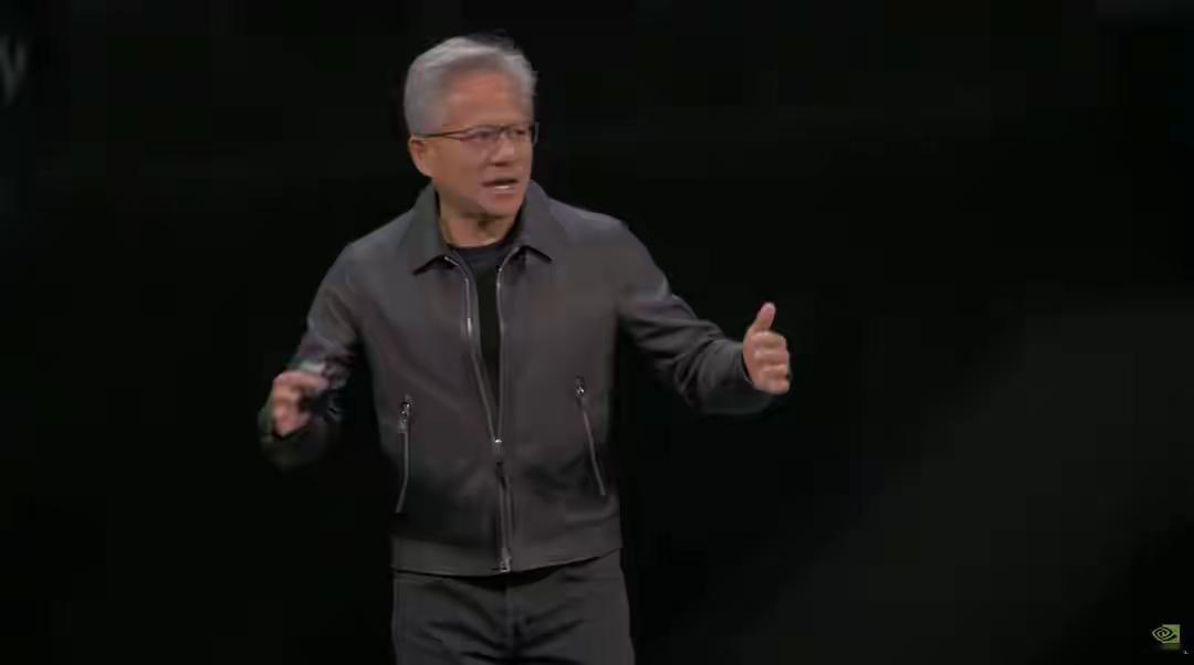 黄仁勋称要让中国继续依赖美国芯片不然A|赛道的领跑者必然是中国
 据彭博社4月2