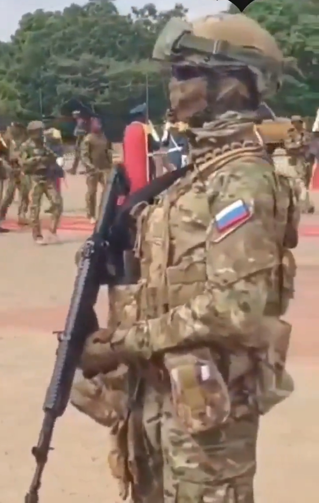 烽火问鼎计划 布基纳法索总统易卜拉欣·特拉奥雷上尉雇佣了俄罗斯非洲军团的SSO特