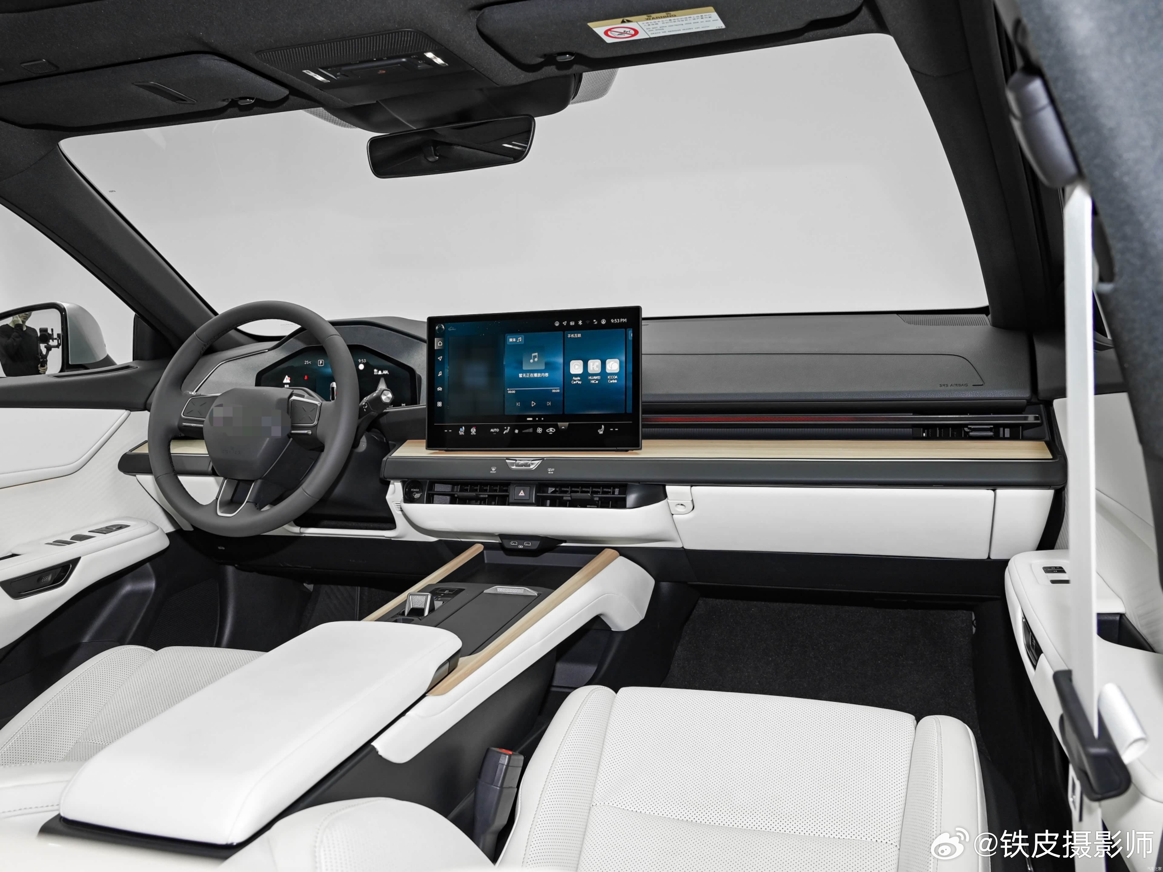 这是哪款 2026 最新车型的内饰设计啊？这看上去该值多少钱的级别呢？大v聊车