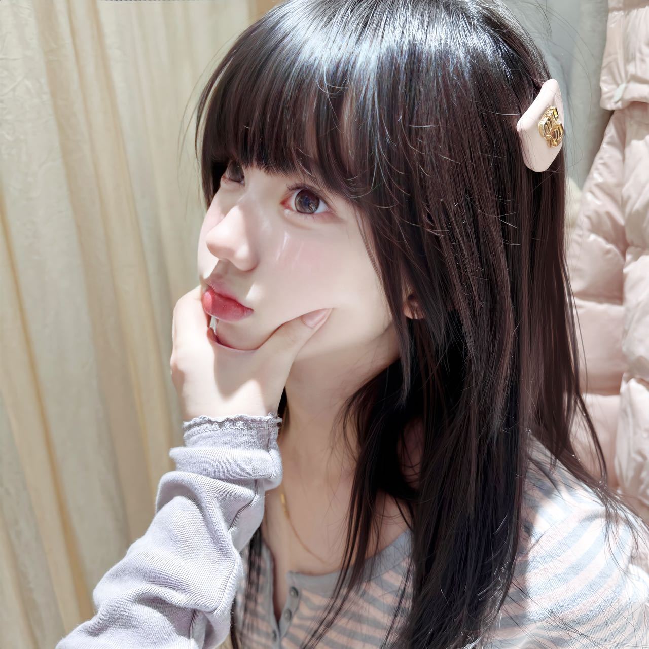 𝑾𝒆𝑪𝒉𝒂𝒕头像女头女生头像｜头像｜氛围感头像｜高质量头像｜小众头像