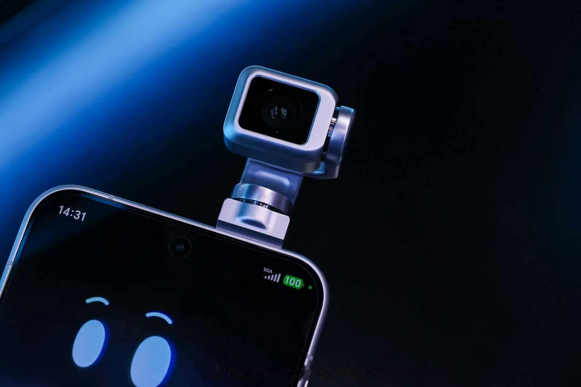 全球首款机器人手机荣耀Robot Phone正式开启全渠道预约！李健现场亲自官宣