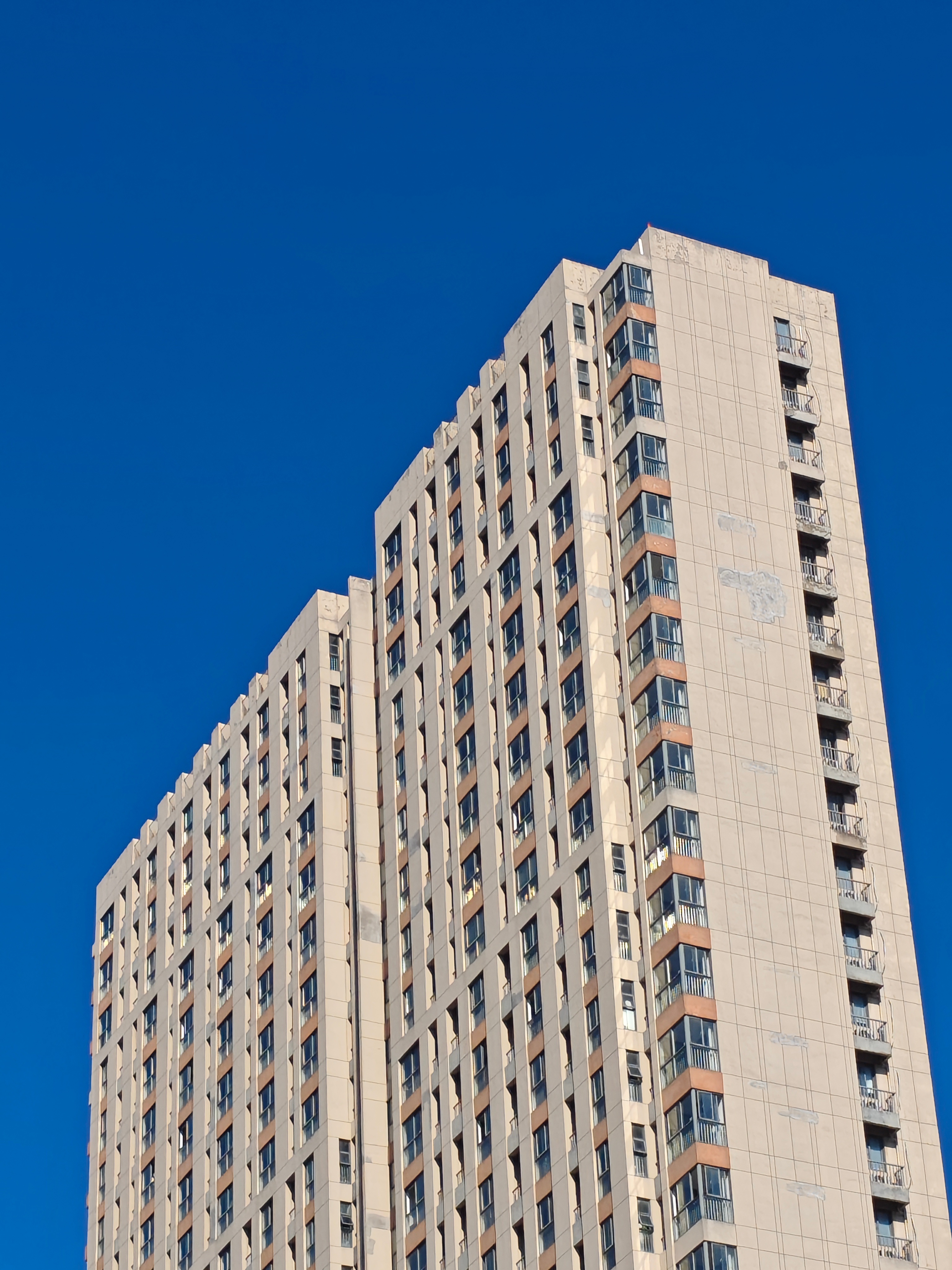早ﾉ☀!快国庆节，小区🏘️挂好了好多五星红旗🇨🇳!  ​​​
